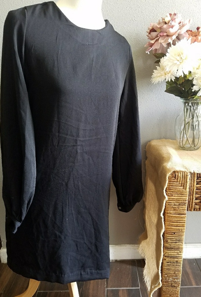 *NWOT* Black Midi long sleeve dress